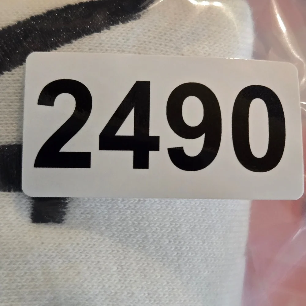 Peanuts New York Snoopy Cream/Black/Red Graphic Sweatshirt - Picture 9 of 9